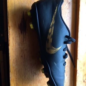 Nike women’s cleats